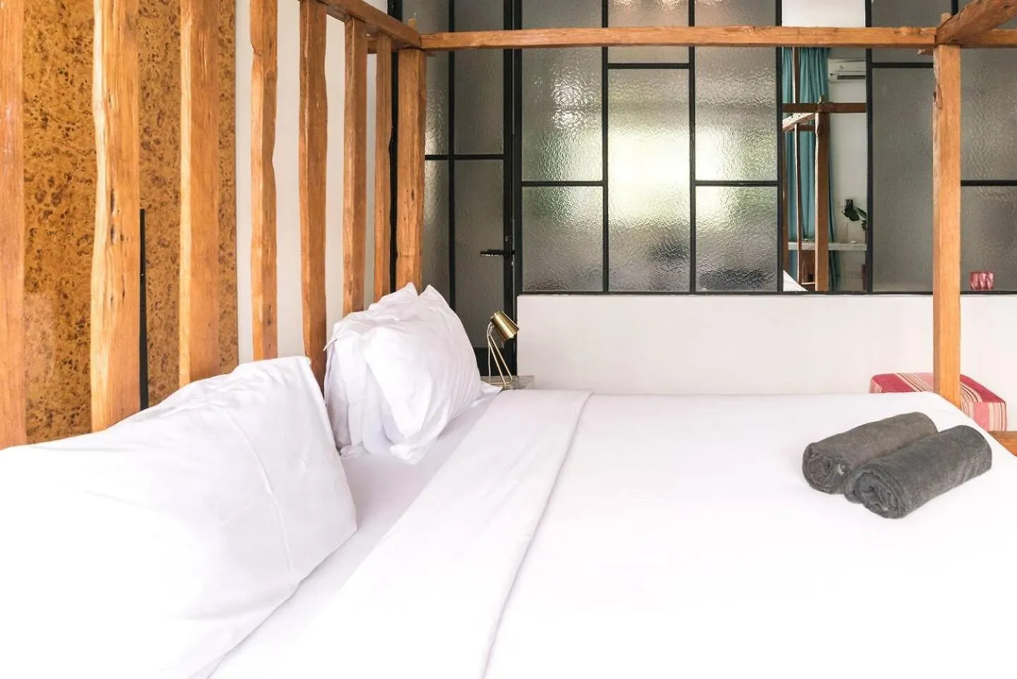 Villa Ruku-Ruku - Modern 1Br Villa With Ac Living Room & Private Pool - French Style Interior Kerobokan