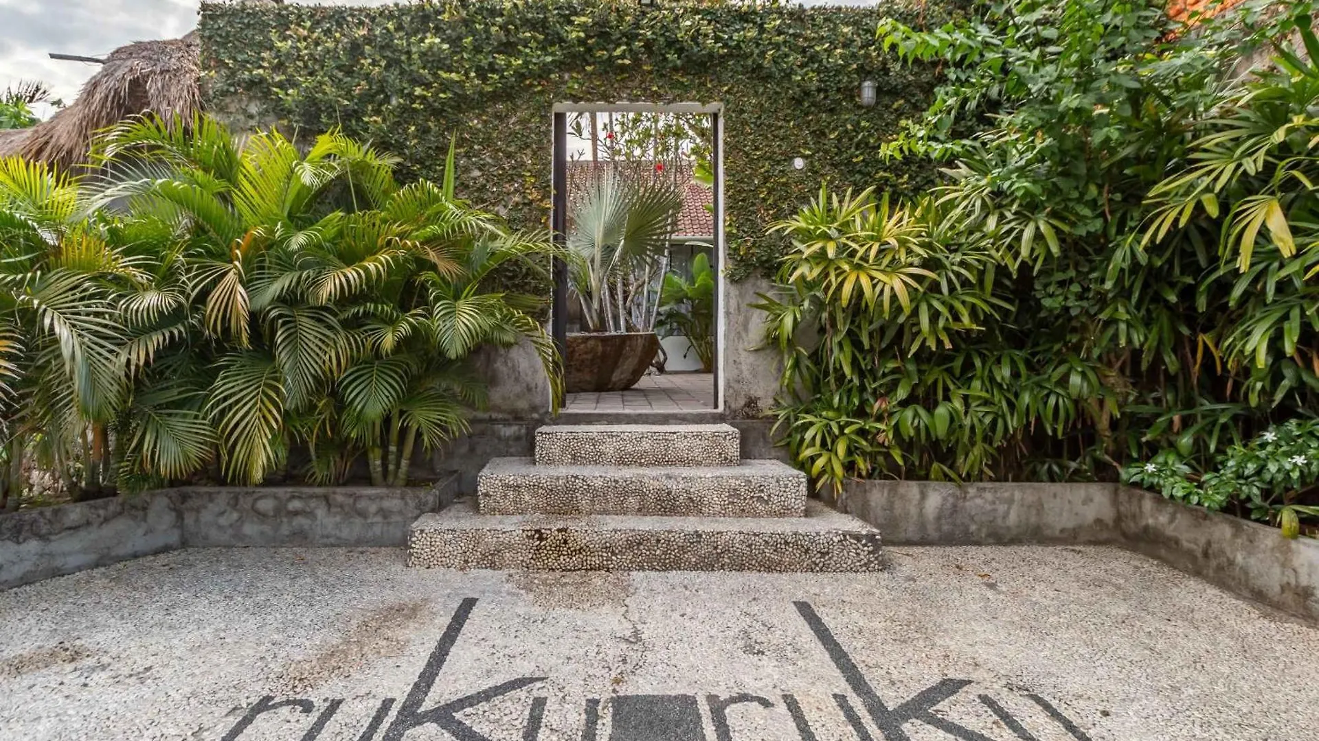 Villa Ruku-Ruku - Modern 1Br Villa With Ac Living Room & Private Pool - French Style Interior Kerobokan 0*,